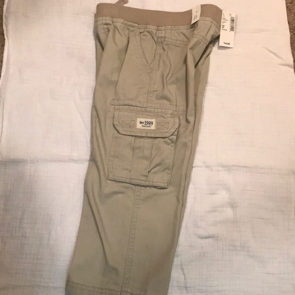 Children’s Place NWT Khaki Cargo Pants Toddler 3T - Picture 2 of 4